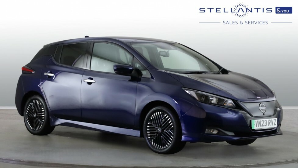 Nissan Leaf 39Kwh N-connecta Hatchback 150