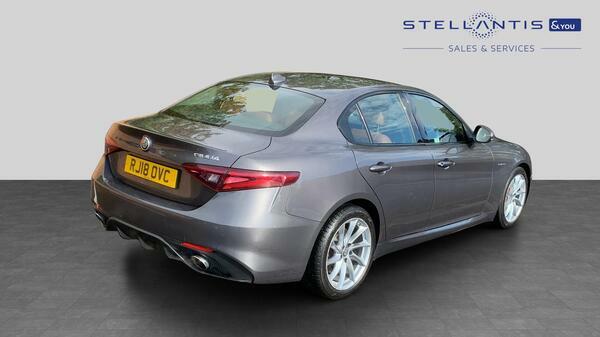 Alfa Romeo Giulia 2.0T Veloce Saloon Euro 6 Ss 2  #3