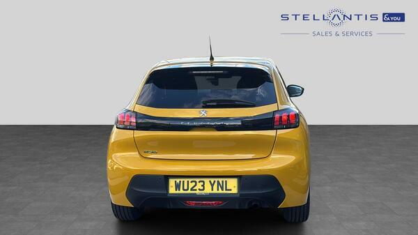 Peugeot 208 1.2 Puretech Active Premium Hatchback  #4