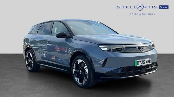 Vauxhall Grandland 73Kwh Ultimate Suv 213 Ps