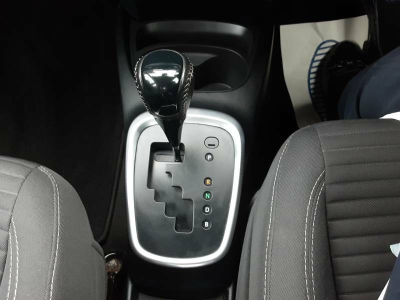 Toyota Yaris 1.5 Vvt-h Icon Tech E-cvt Silver #3