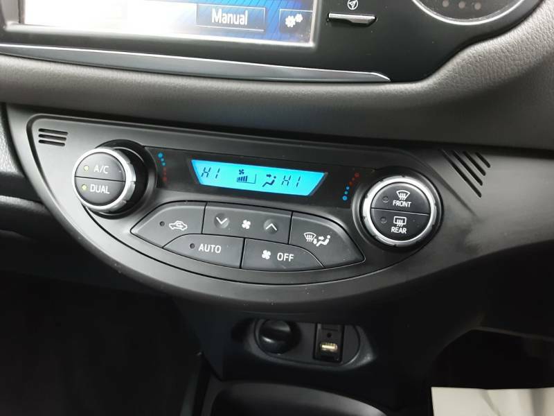 Toyota Yaris 1.5 Vvt-h Icon Tech E-cvt Silver #20