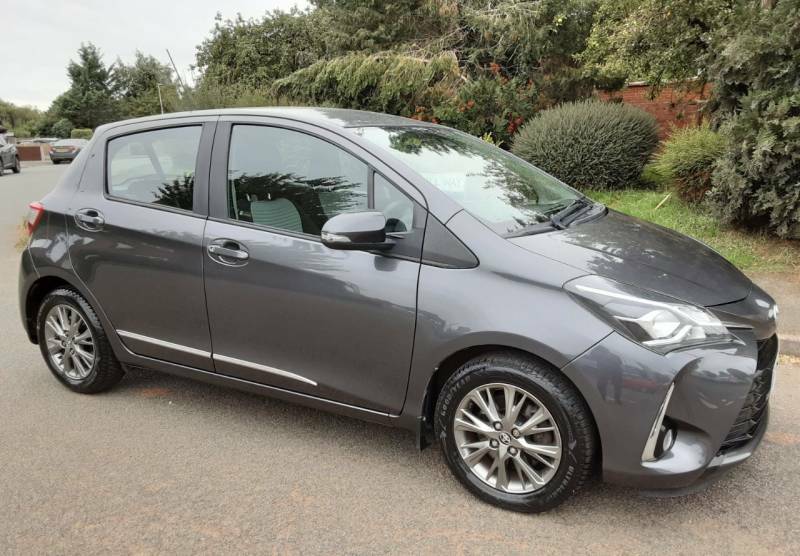Toyota Yaris 1.5 Vvt-h Icon Tech E-cvt Silver #10