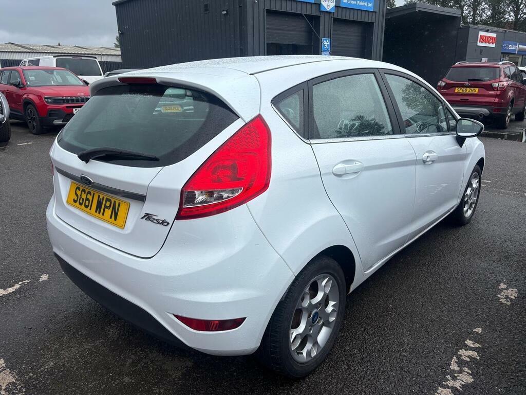 Ford Fiesta 1.25 Zetec White #4