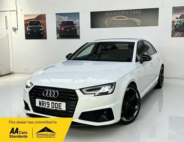 Audi A4 Tfsi 35 Black Edition White
