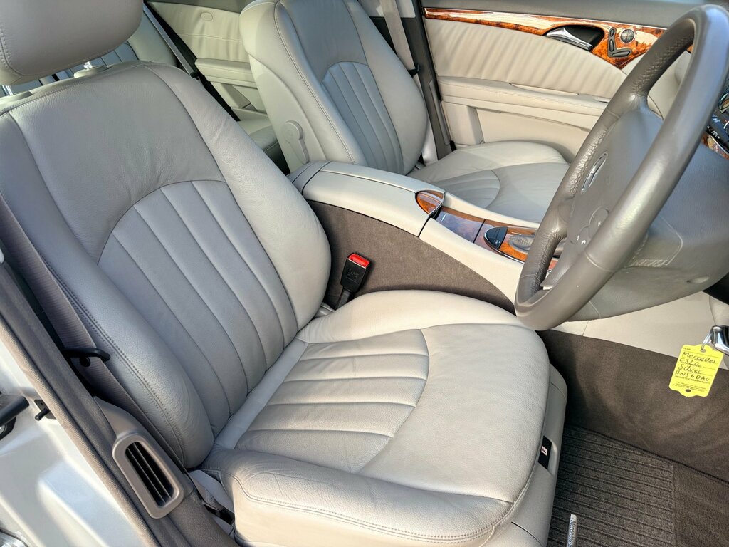 Mercedes-Benz E Class 3.0 E320 Cdi Avantgarde Silver #10