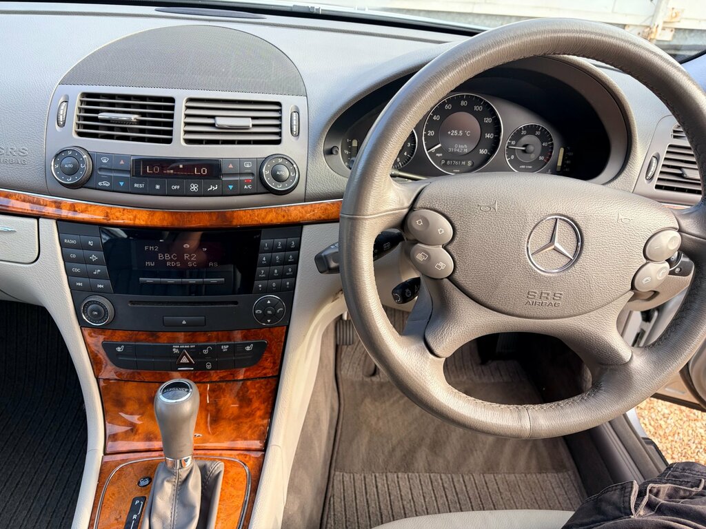 Mercedes-Benz E Class 3.0 E320 Cdi Avantgarde Silver #11