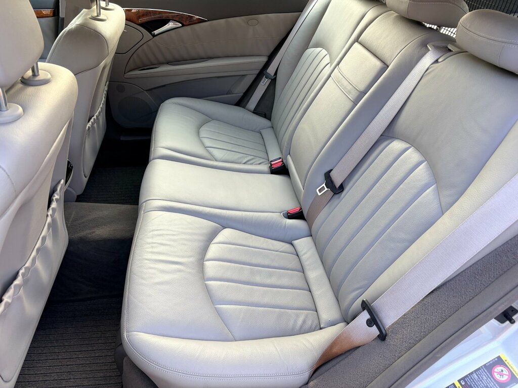 Mercedes-Benz E Class 3.0 E320 Cdi Avantgarde Silver #13