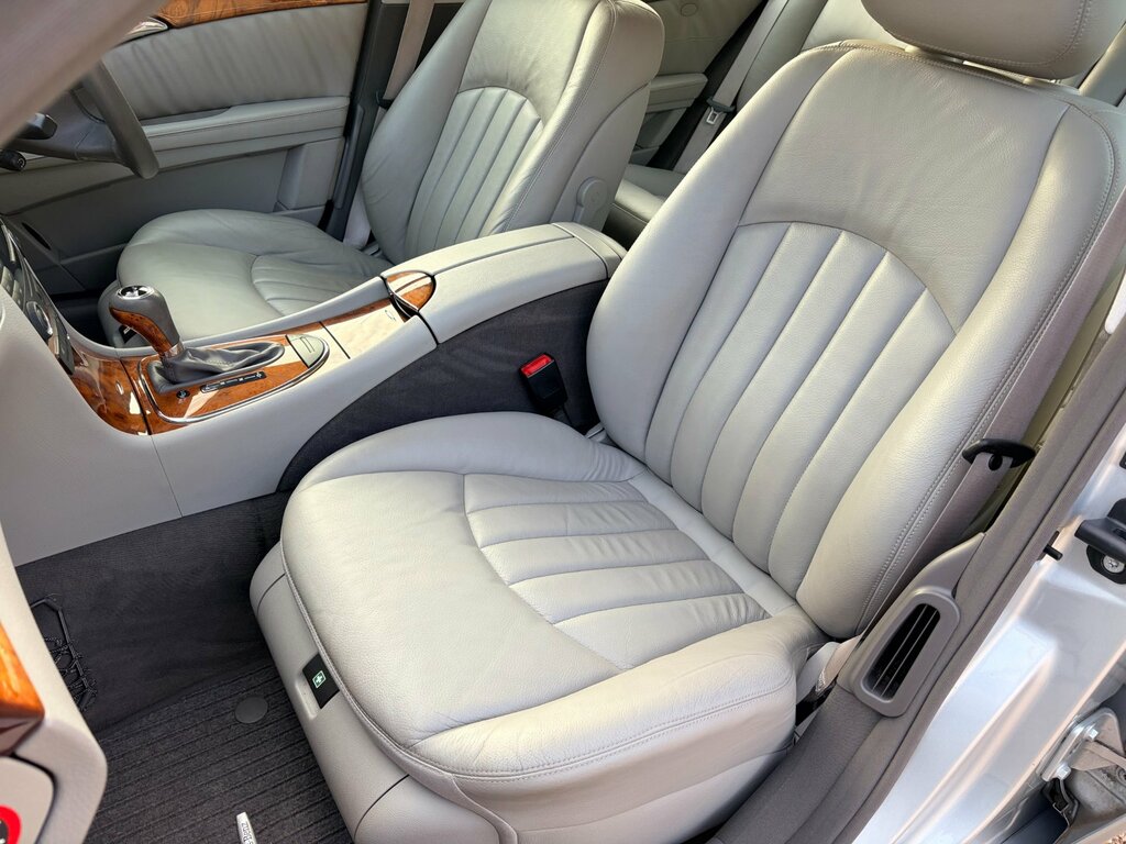 Mercedes-Benz E Class 3.0 E320 Cdi Avantgarde Silver #8