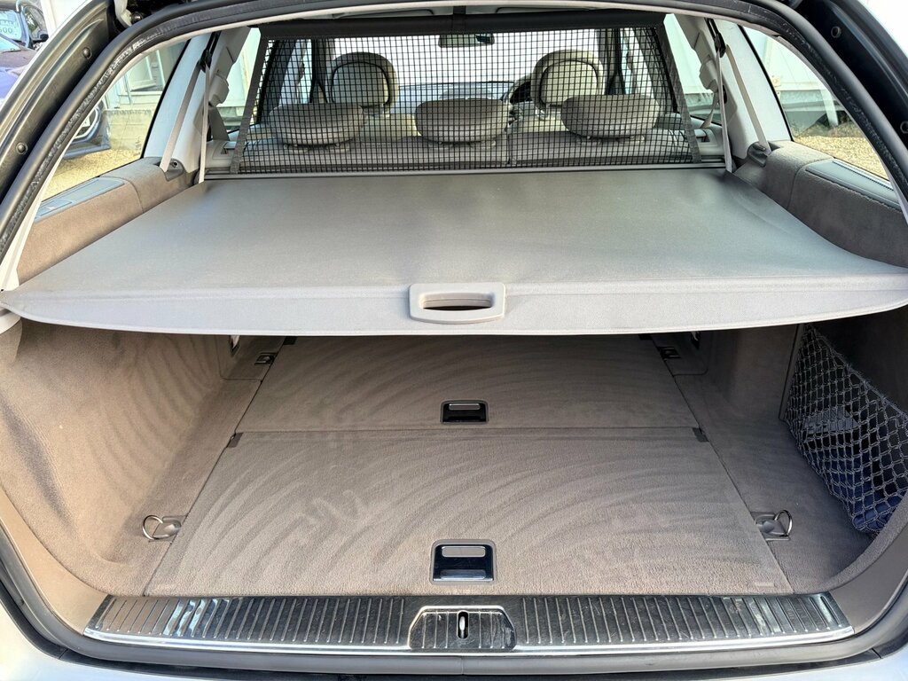 Mercedes-Benz E Class 3.0 E320 Cdi Avantgarde Silver #14