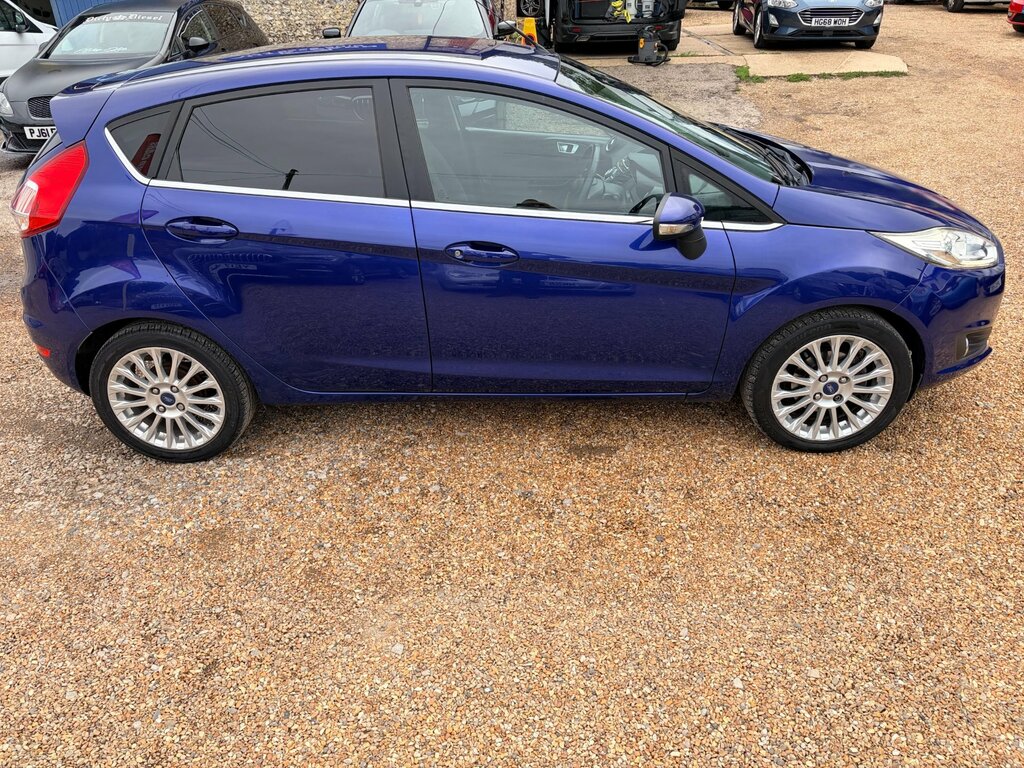 Ford Fiesta 1.6 Titanium. Recent Cambe Blue #3