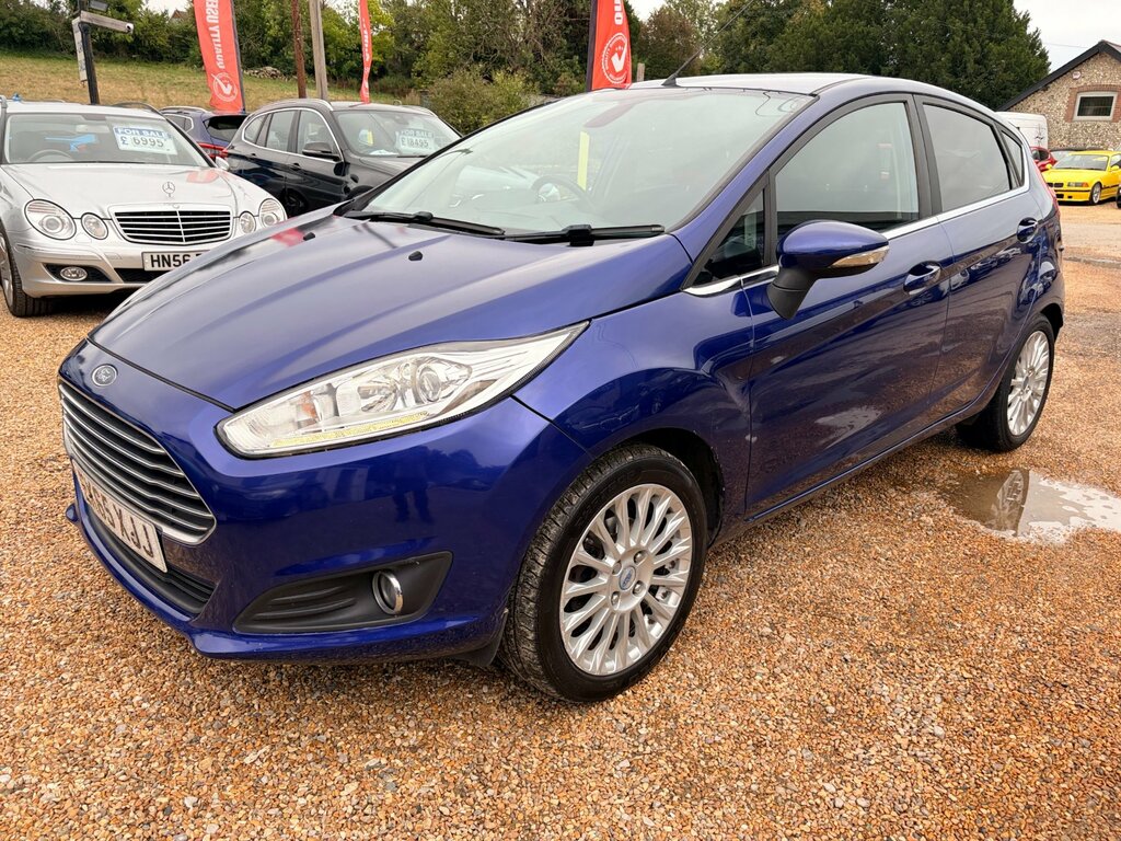 Ford Fiesta 1.6 Titanium. Recent Cambe Blue