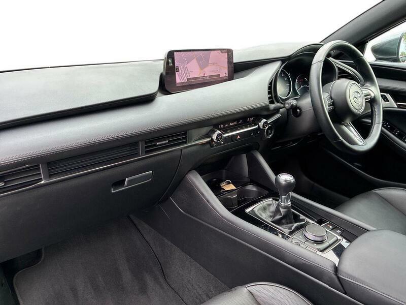 Mazda 3 2.0 E-skyactiv-x Mhev Takumi Hatchback Red #15