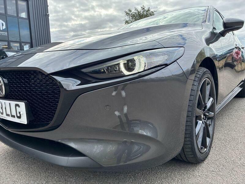 Mazda 3 2.0 E-skyactiv-x Mhev Takumi Hatchback Red #36