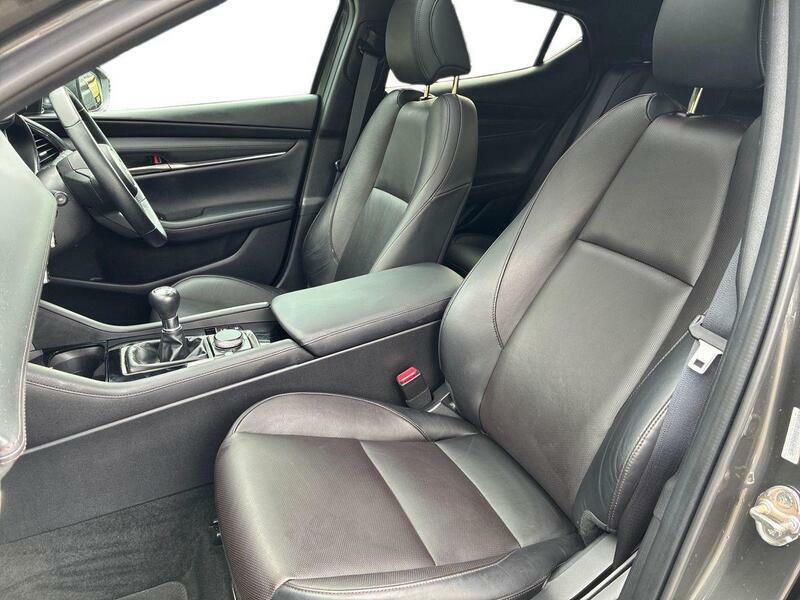 Mazda 3 2.0 E-skyactiv-x Mhev Takumi Hatchback Red #16