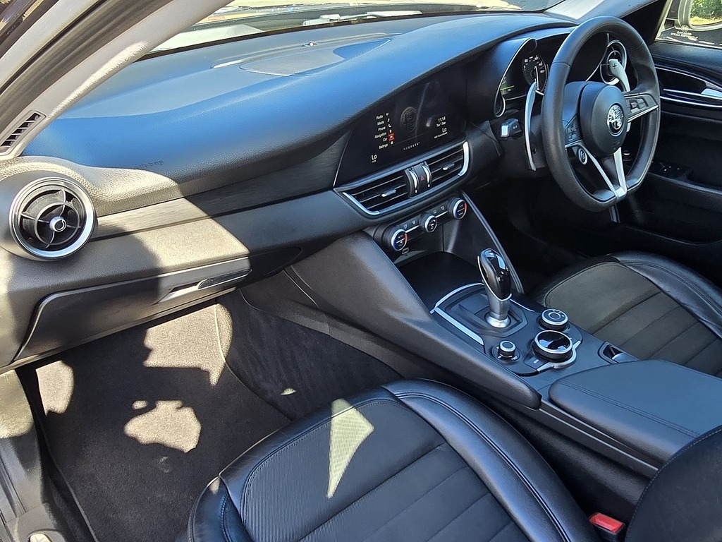 Alfa Romeo Giulia  Grey #9