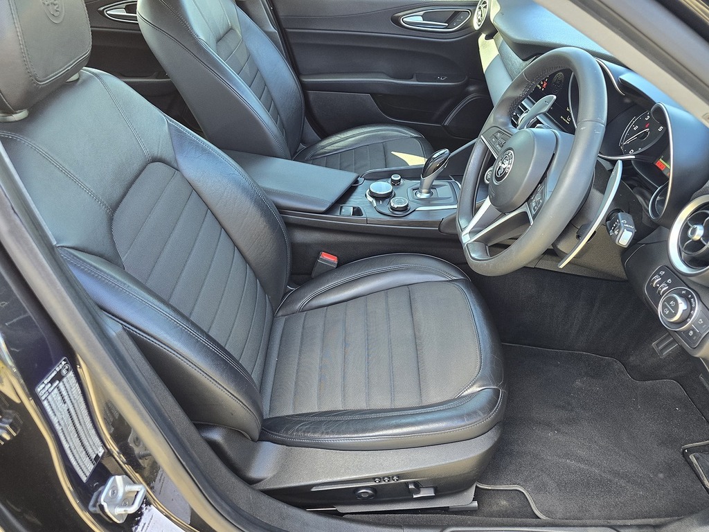 Alfa Romeo Giulia  Grey #3