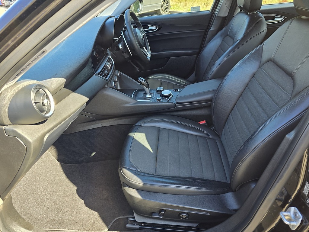 Alfa Romeo Giulia  Grey #4