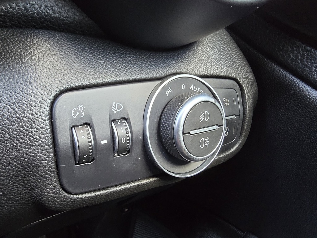 Alfa Romeo Giulia  Grey #30