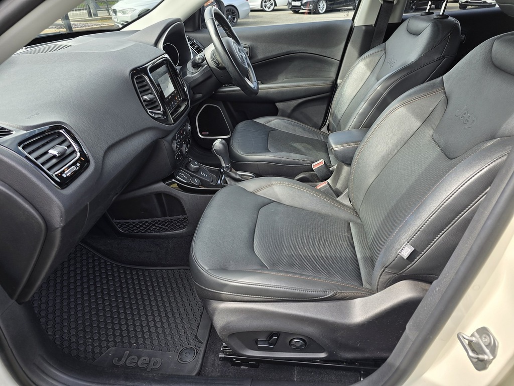 Jeep Compass Multijetii Limited Black #4