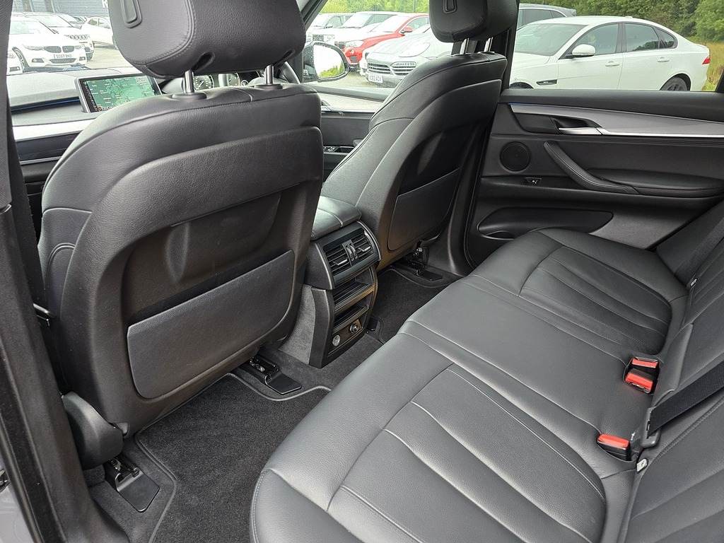 BMW X5 Suv 30D Black #19