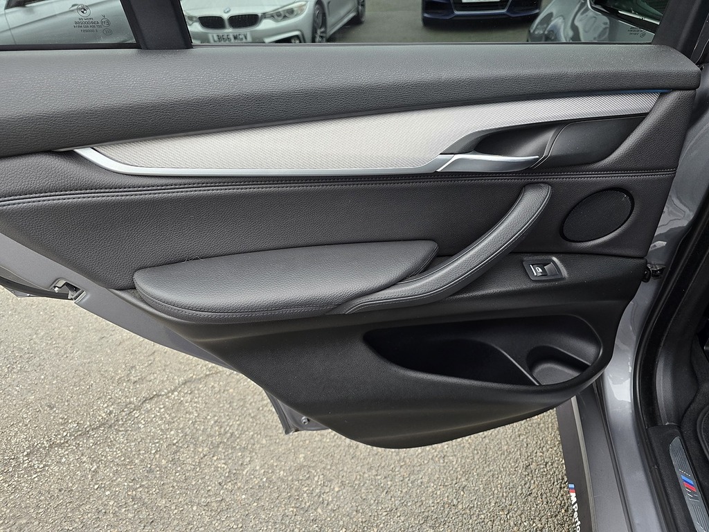 BMW X5 Suv 30D Black #37