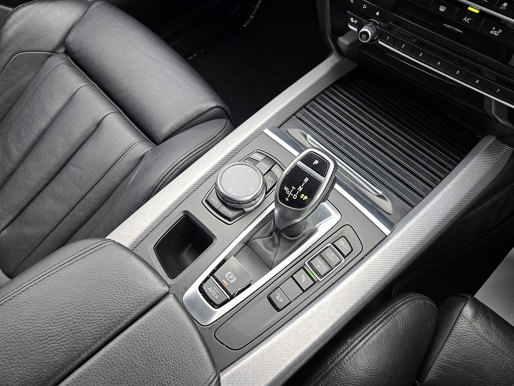BMW X5 Suv 30D Black #25