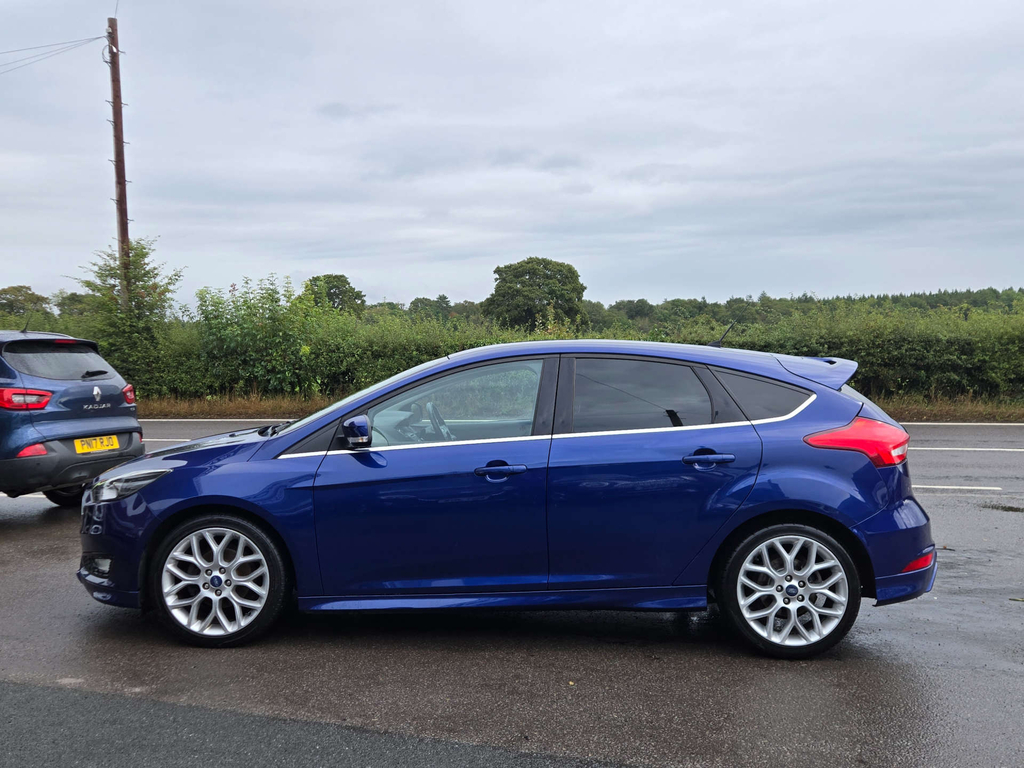 Ford Focus Zetec S NK15LGZ #3