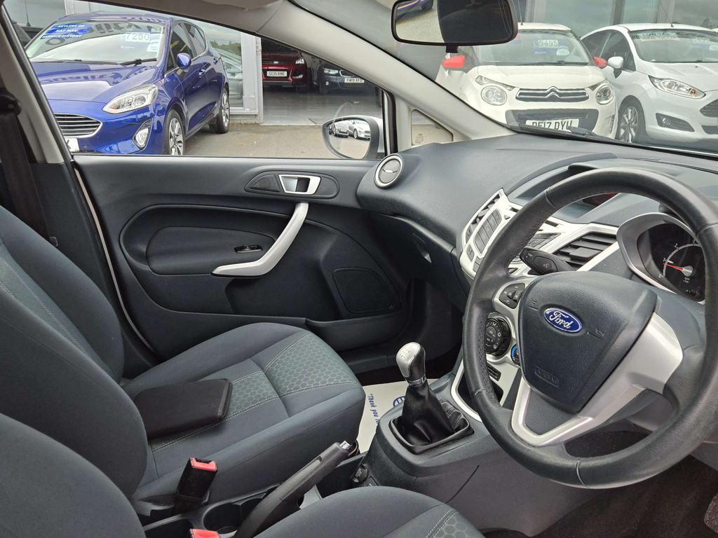 Ford Fiesta 1.3L Edge Red #18