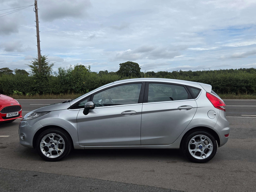 Ford Fiesta 1.3L Edge Red #3