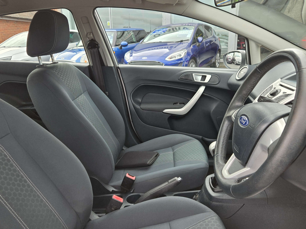 Ford Fiesta 1.3L Edge Red #19
