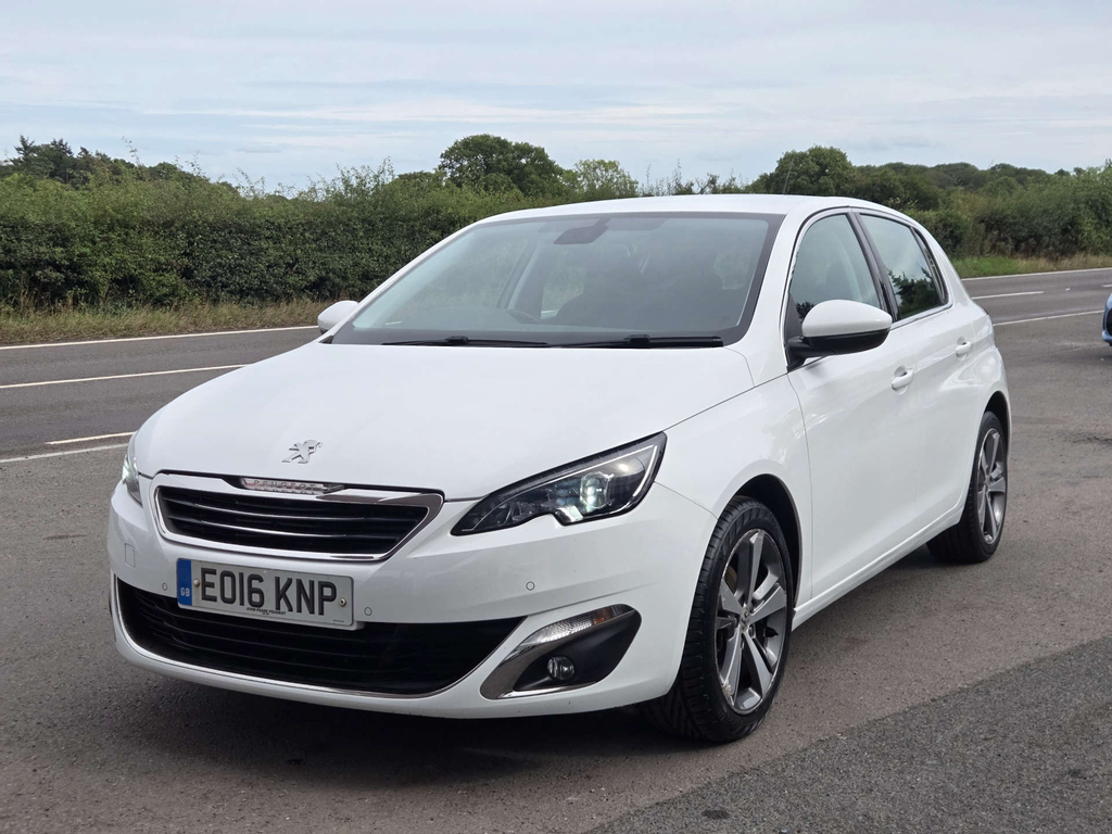 Peugeot 308 Hatchback Red #12