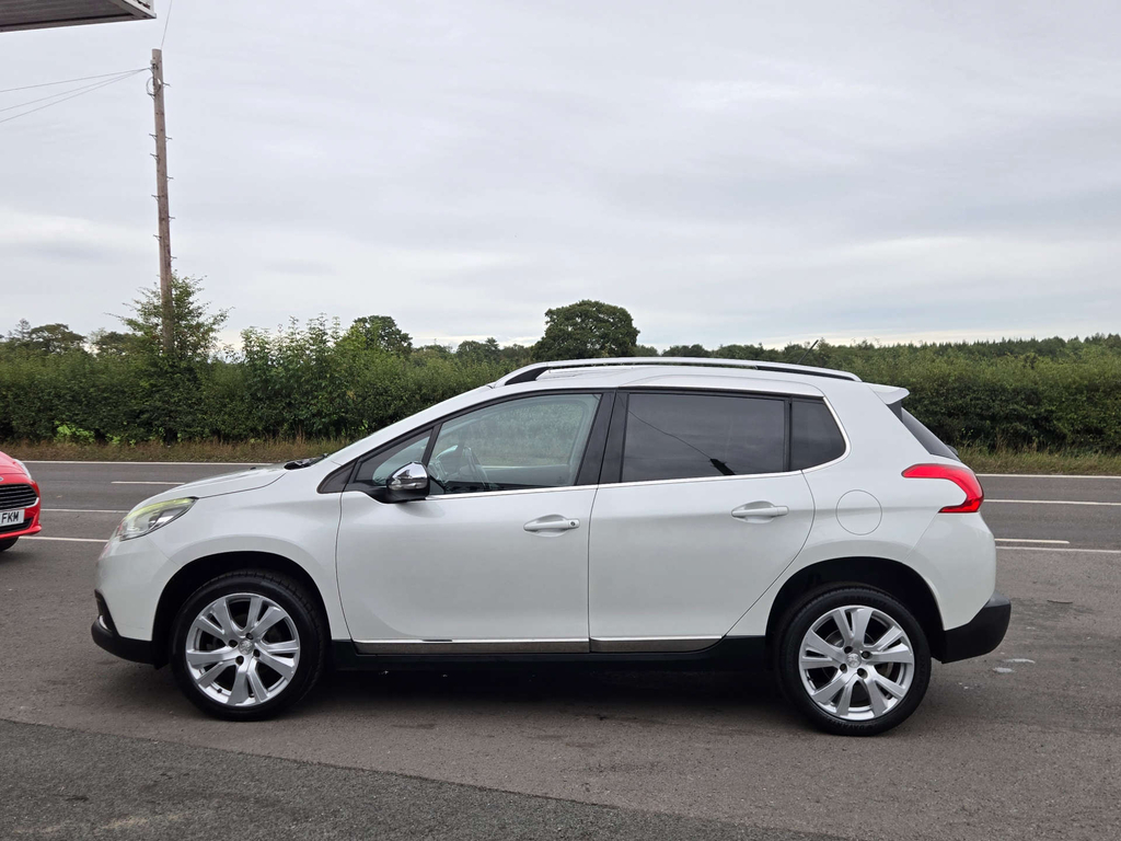 Peugeot 2008 Allure Blue Hdi White #3