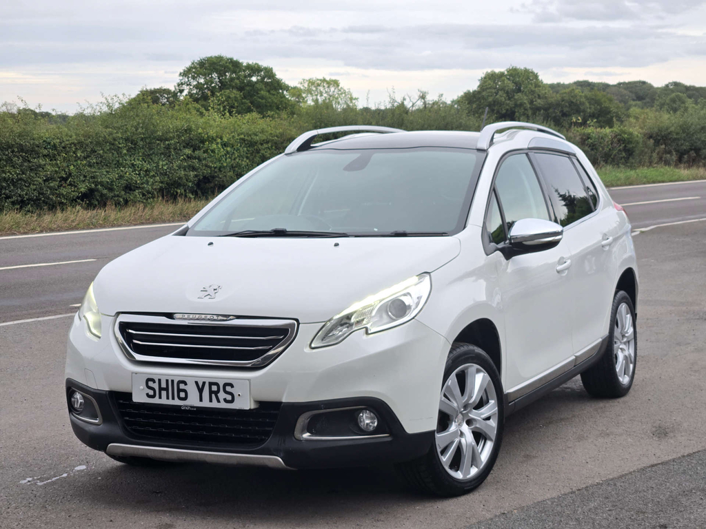 Peugeot 2008 Allure Blue Hdi White