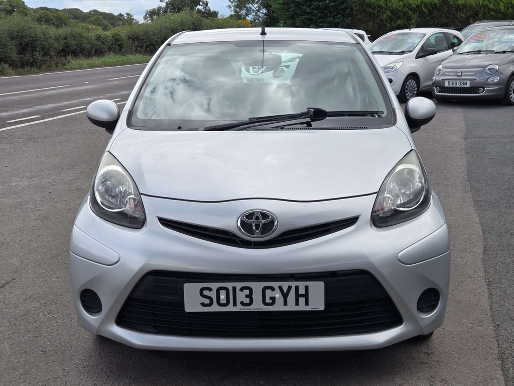 Toyota Aygo  White #9