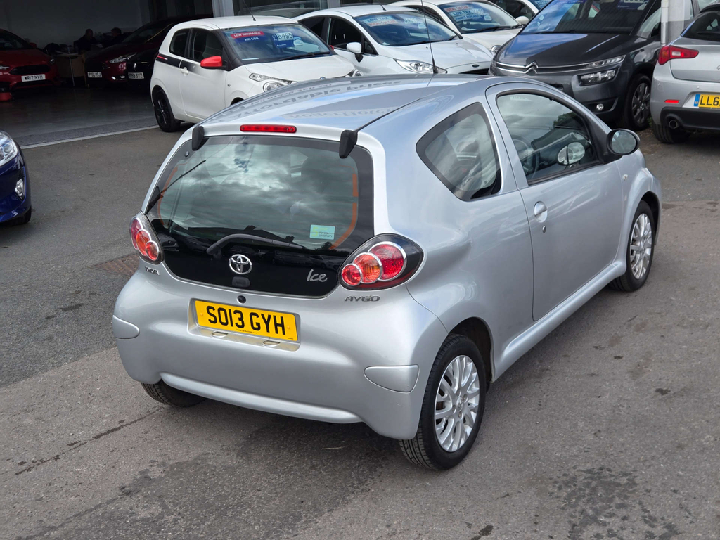 Toyota Aygo  White #13