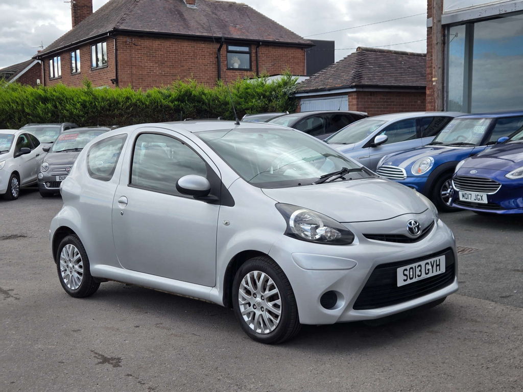 Toyota Aygo  White #8