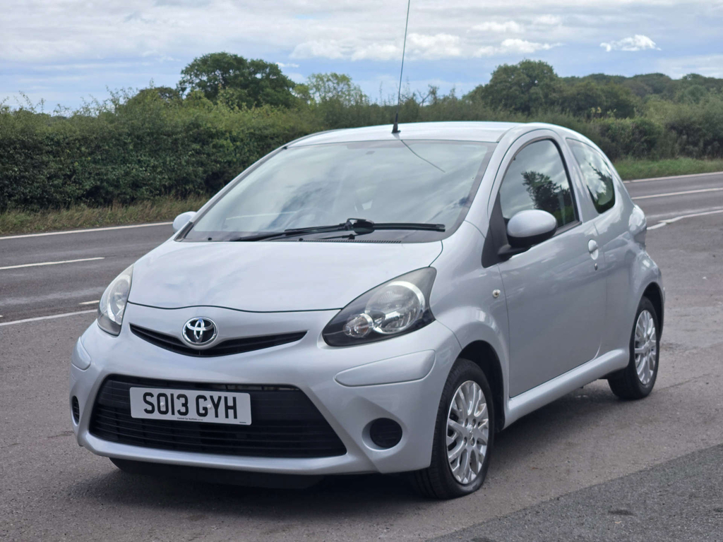 Toyota Aygo Vvt-i Ice Silver #2