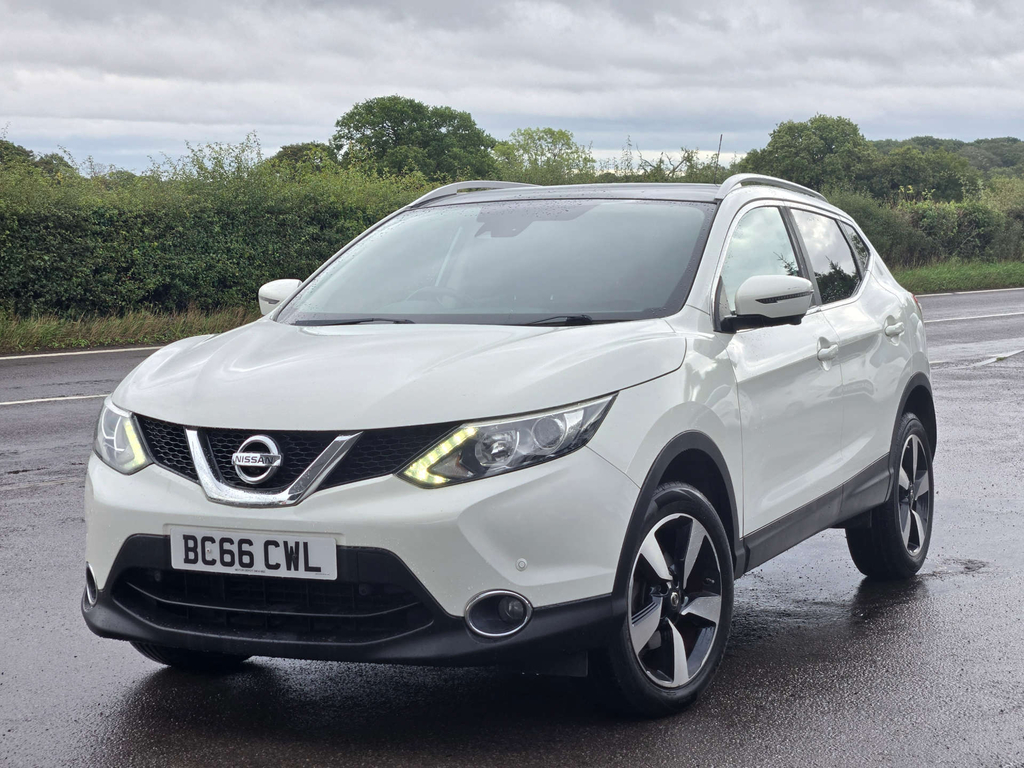 Nissan Qashqai N-connecta Dci White