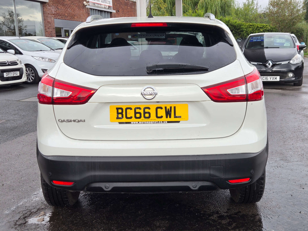 Nissan Qashqai N-connecta Dci White #5