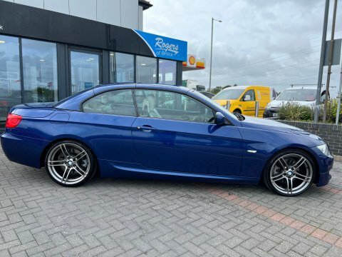 BMW 3 Series 330D M Sport YK12RUW Blue #5