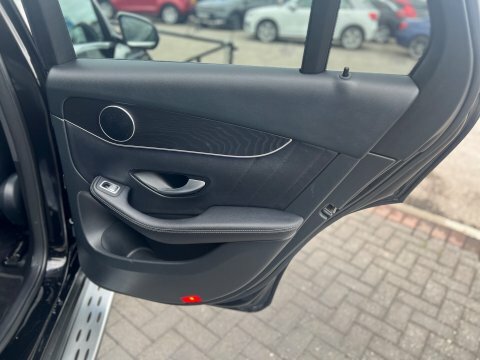 Mercedes-Benz GLC Class Glc 300 Amg Line E 4Matic Black #27