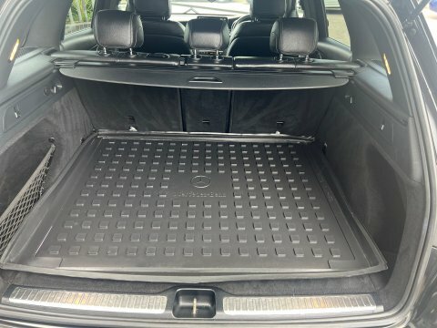 Mercedes-Benz GLC Class Glc 300 Amg Line E 4Matic Black #44