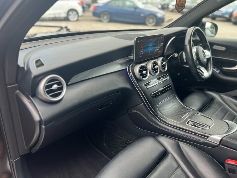 Mercedes-Benz GLC Class Glc 300 Amg Line E 4Matic Black #32