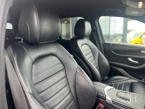 Mercedes-Benz GLC Class Glc 300 Amg Line E 4Matic Black #20