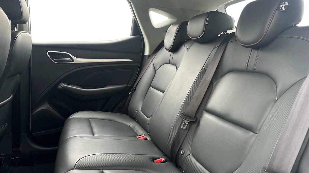 MG ZS 1.5 Vti-tech Exclusive White #4