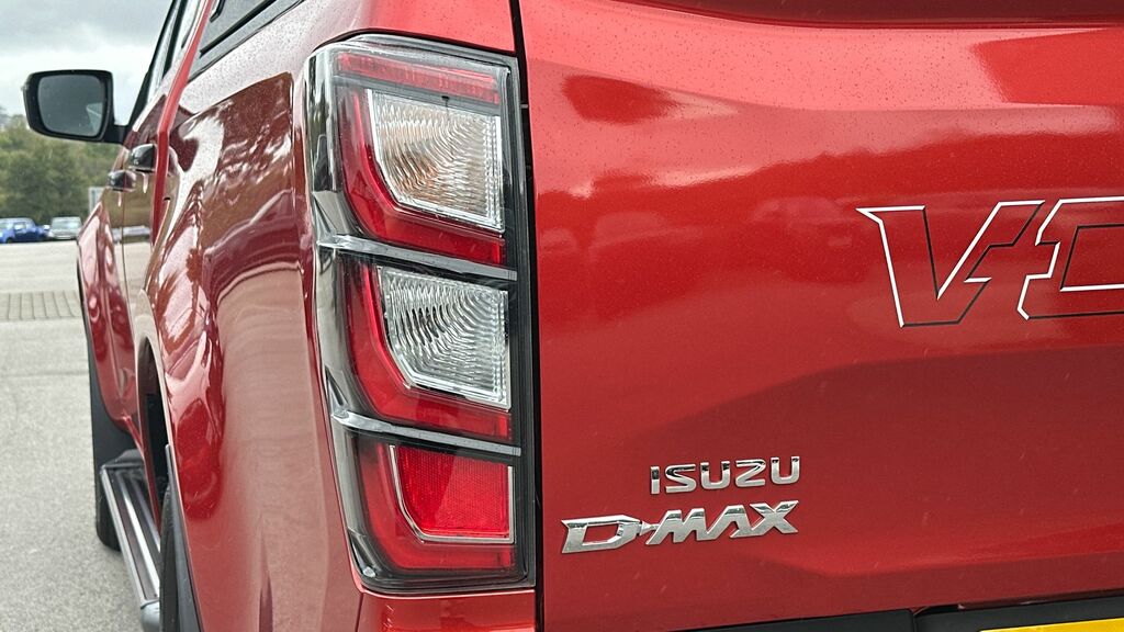 Isuzu D-Max D-max 1.9 V-cross Double Cab 4 X4 White #18