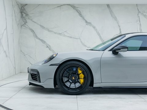 Porsche 911 Carrera 3.0 Pdk Red #32