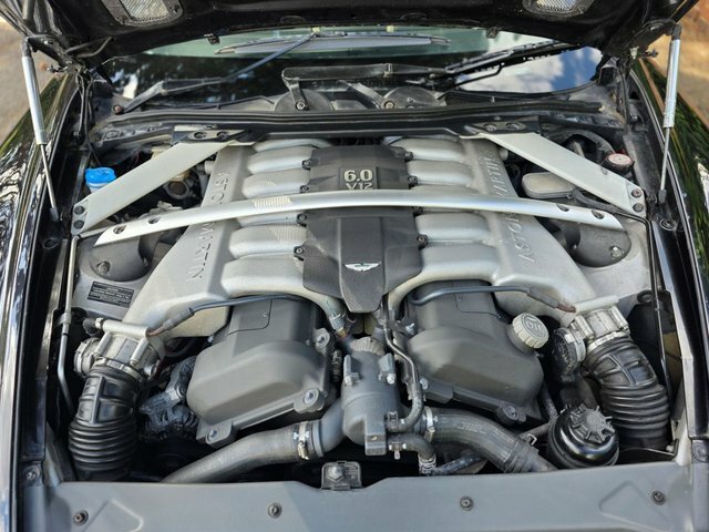 Aston Martin DB9 5.9 Blue #29