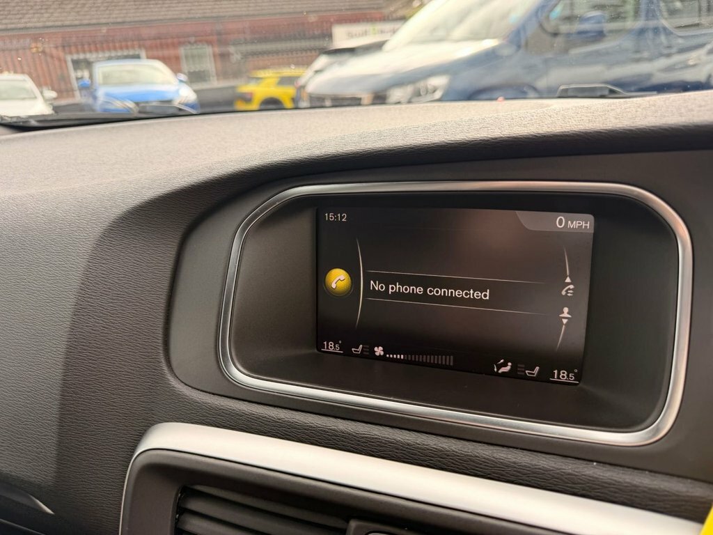 Volvo V40 D2 R-design Pro White #7